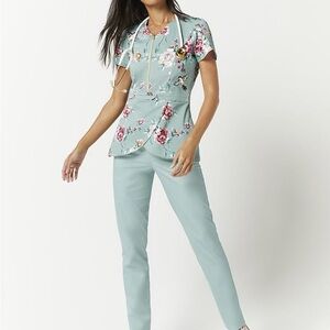 Jaanuu Blue Floral Blouse V-Neck Short-Sleeved